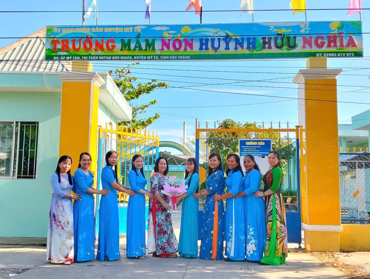 Trường MN Huỳnh Hữu Nghĩa hưởng ứng tuần lễ áo dài